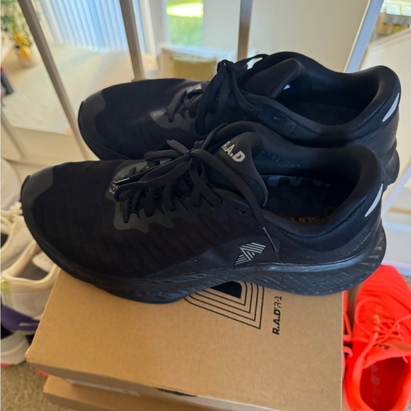 R.A.D R-1 TRIPLE BLACK - Picture 6 of 9